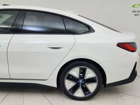 Used 2023 BMW i4 eDrive35 RWD image 10