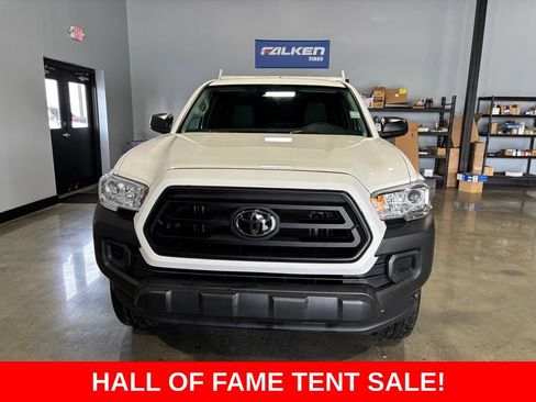 Used 2022 Toyota Tacoma SR RWD image 3