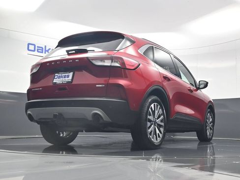 Used 2020 Ford Escape Titanium AWD/4WD image 47