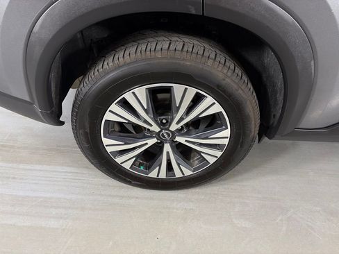 Used 2023 Nissan Rogue SV FWD image 11