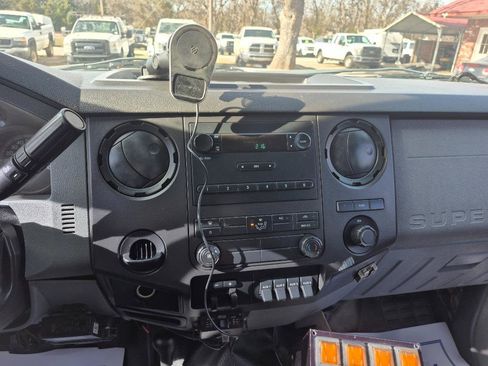 Used 2012 Ford F550 4x4 Crew Cab Super Duty w/ Payload Upgrade Pkg image 12