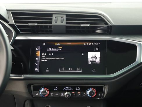 Certified 2024 Audi Q3 2.0T Premium Plus image 19