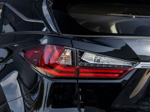 Used 2016 Lexus RX 350 FWD w/ Premium Package image 11