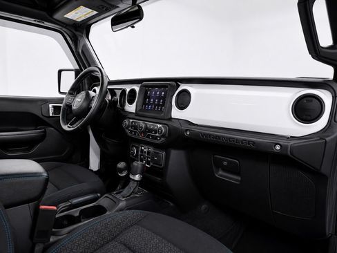 Used 2021 Jeep Wrangler Unlimited Sport AWD/4WD image 15