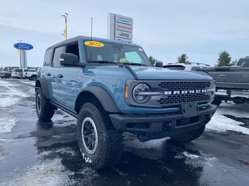 Used 2022 Ford Bronco Badlands w/ Sasquatch Package image 2
