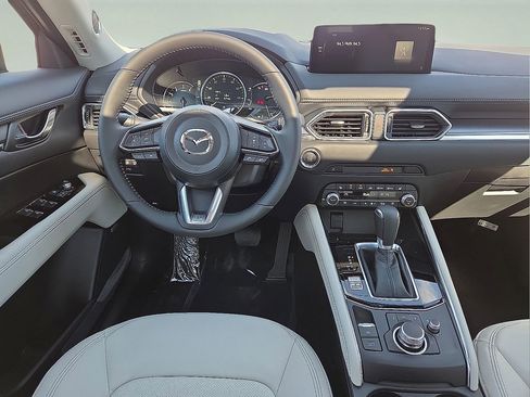New 2025 MAZDA CX-5 AWD 2.5 S w/ Premium Plus Pkg image 19