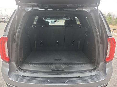 Certified 2022 GMC Yukon SLE w/ Gmc Pro Safety Plus Package image 4