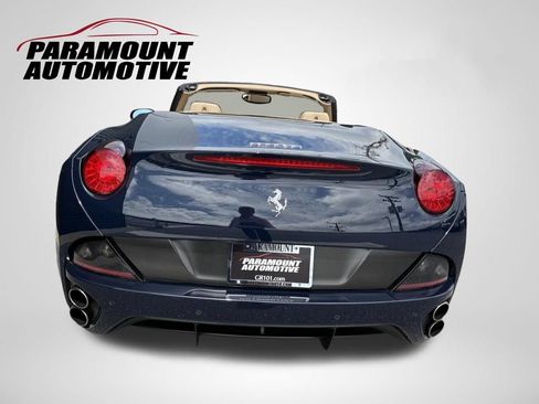 Used 2010 Ferrari California RWD image 4