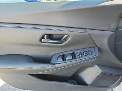 Certified 2025 Nissan Sentra S image 23