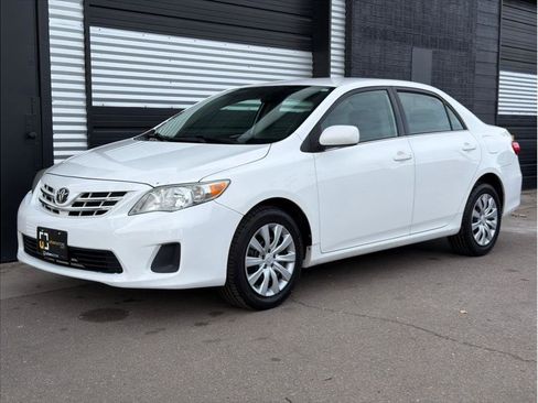 Used 2013 Toyota Corolla LE image 6