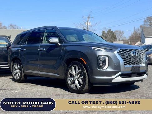 Used 2021 Hyundai Palisade Limited image 3