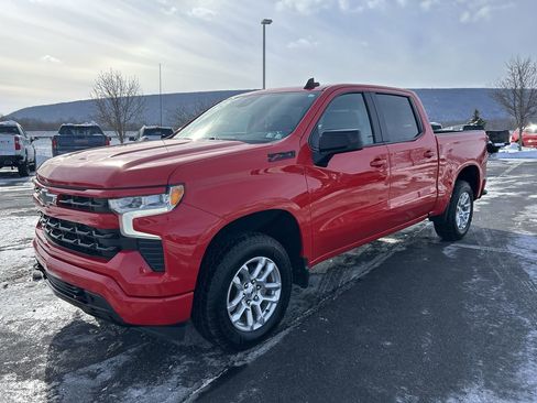Used 2023 Chevrolet Silverado 1500 RST w/ Convenience Package II image 3