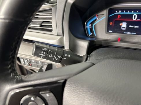 Used 2023 Honda Odyssey Touring image 17