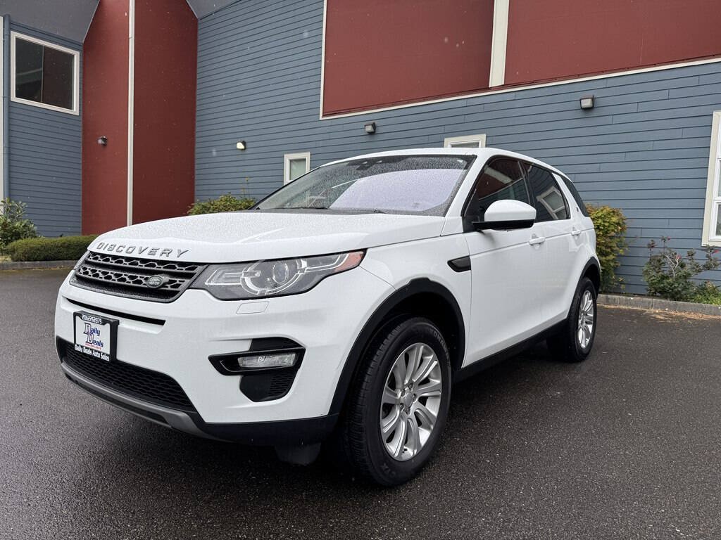 Used 2018 Land Rover Discovery Sport SE AWD/4WD image 4