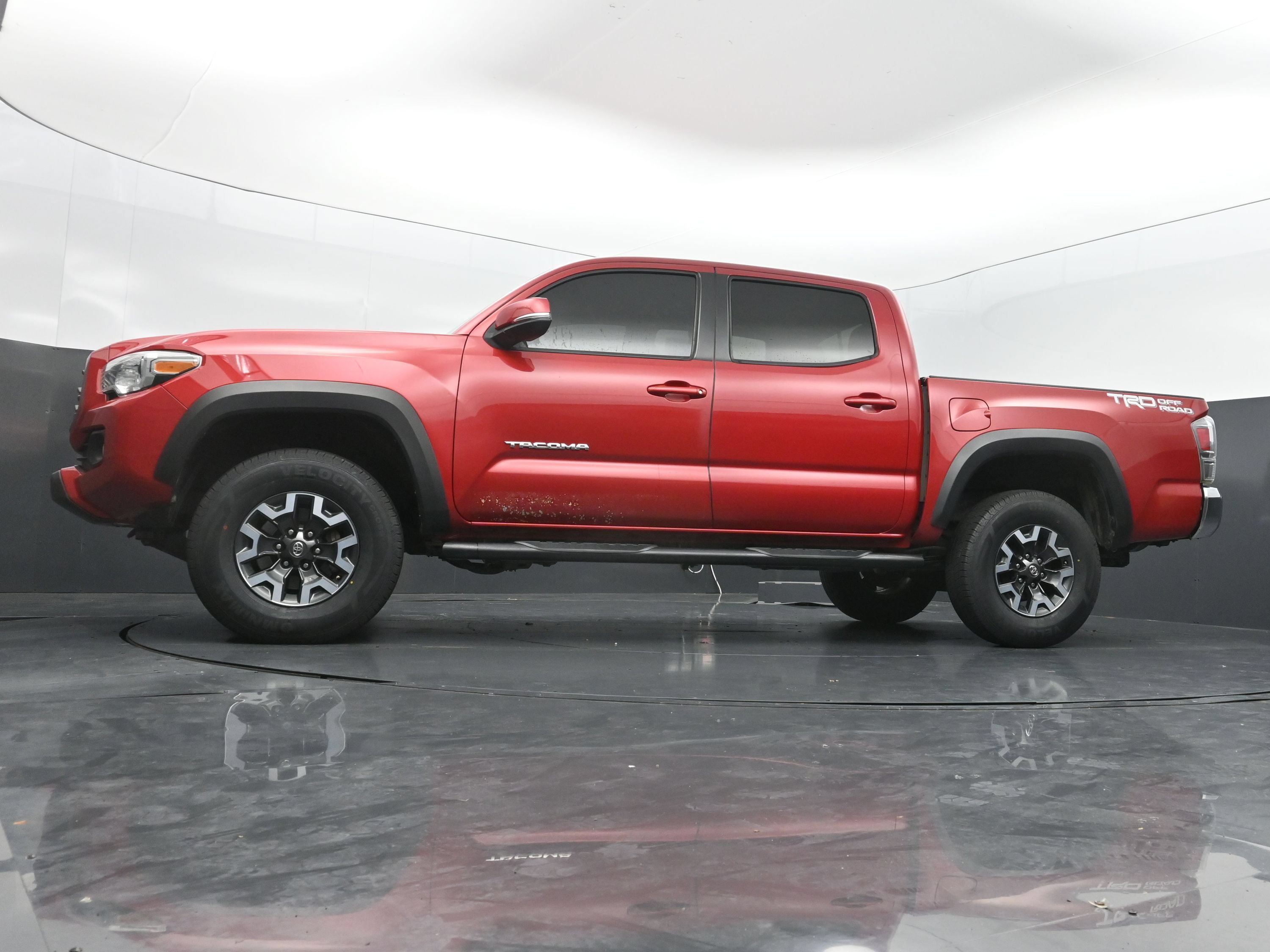 Used 2021 Toyota Tacoma TRD Off-Road RWD image 34