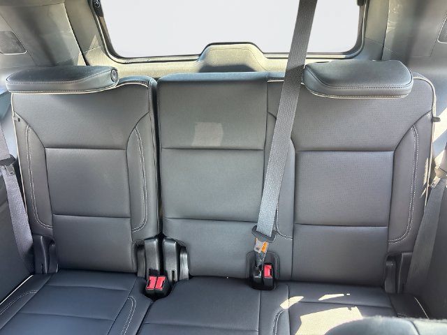 Used 2022 Chevrolet Tahoe Premier AWD/4WD image 24