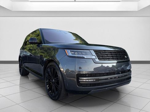 Used 2023 Land Rover Range Rover SE AWD/4WD image 7