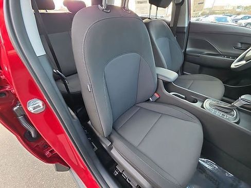 New 2026 Hyundai Kona SE image 22