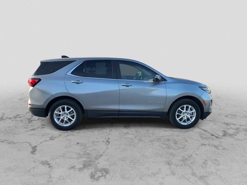 Used 2023 Chevrolet Equinox LT image 9