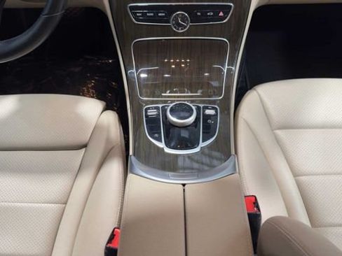 Used 2019 Mercedes-Benz C 300 Sedan w/ Premium Package image 20