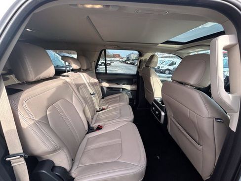 Used 2024 Ford Expedition Max Limited image 23