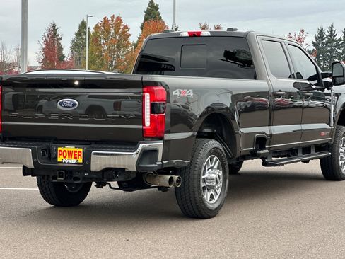 Used 2024 Ford F350 Lariat w/ Camper Package image 4