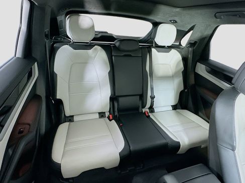 Certified 2024 Porsche Cayenne S AWD/4WD image 29