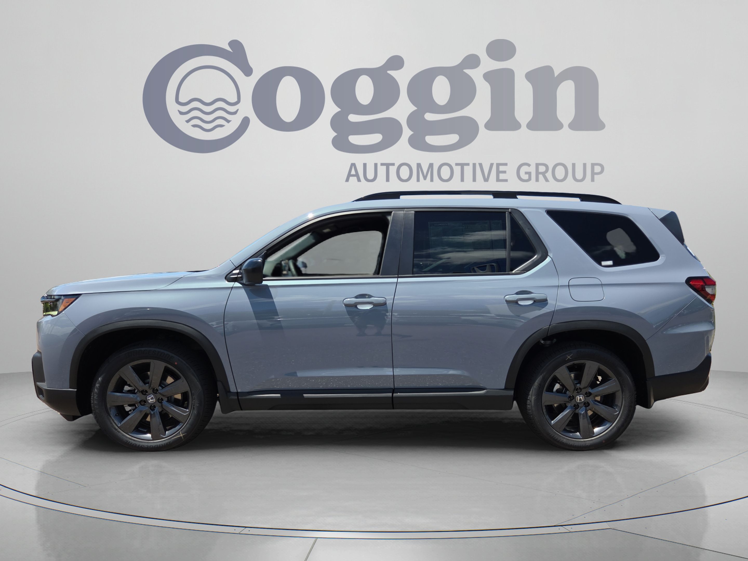 New 2026 Honda Pilot Sport image 2