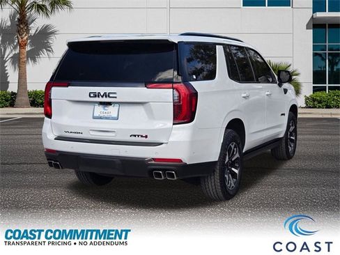 Used 2026 GMC Yukon AT4 Ultimate w/ LPO, Illumination Package image 6