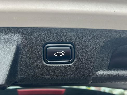 Used 2023 Hyundai Palisade Limited image 26