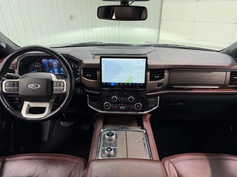 Used 2024 Ford Expedition Max Limited image 13