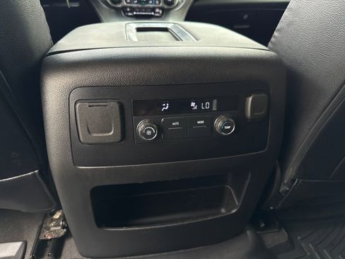 Used 2020 Chevrolet Tahoe LS RWD image 37