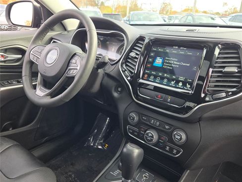 Certified 2022 Jeep Cherokee Limited image 8