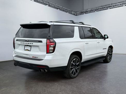 Used 2024 Chevrolet Suburban RST w/ Sport Performance Package AWD/4WD image 3