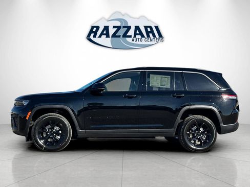 New 2026 Jeep Grand Cherokee Altitude AWD/4WD image 6