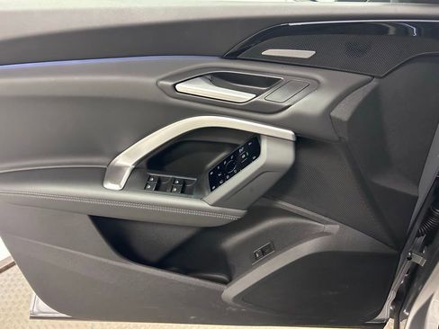 Certified 2025 Audi Q5 Premium w/ Premium Plus AWD/4WD image 4