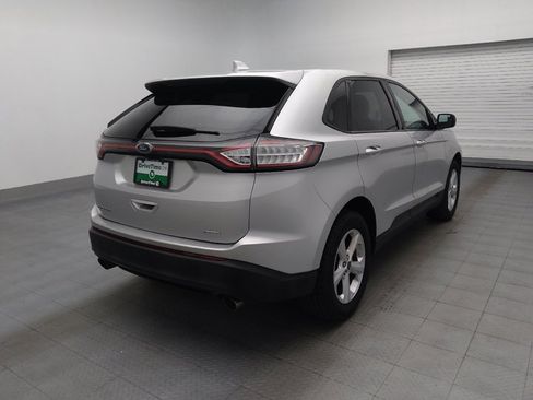 Used 2017 Ford Edge SE FWD image 9