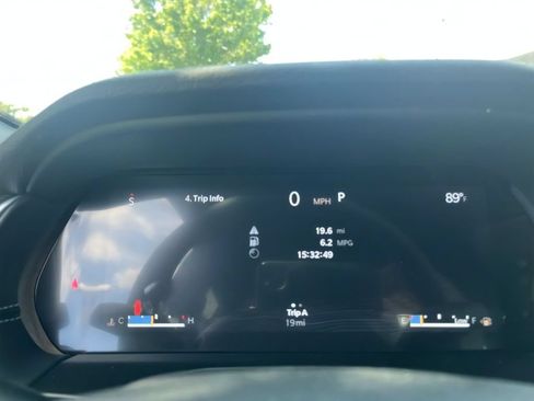 New 2025 Jeep Grand Cherokee Altitude AWD/4WD image 18