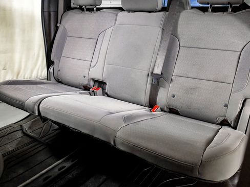 Used 2024 Chevrolet Silverado 3500 LT w/ Convenience Package image 31