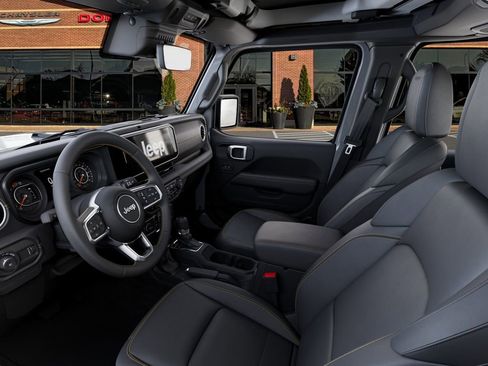New 2026 Jeep Wrangler Unlimited Sahara AWD/4WD image 22