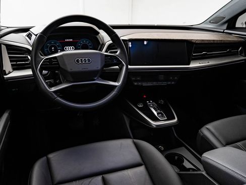 Used 2023 Audi Q4 e-tron Premium Plus w/ Premium Plus RWD image 4