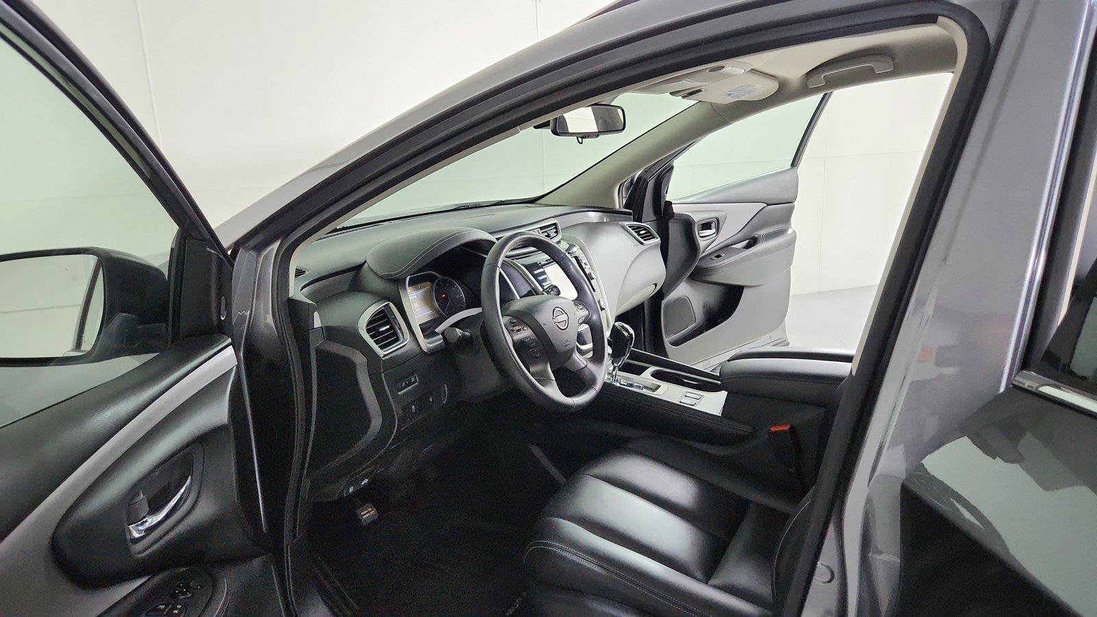 Used 2024 Nissan Murano SV FWD image 16