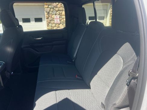 New 2026 RAM 1500 Express AWD/4WD image 10