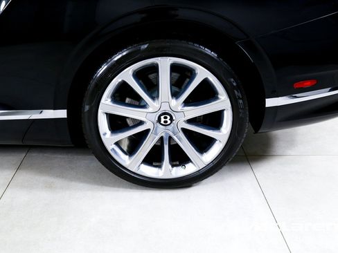 Used 2021 Bentley Continental GT AWD/4WD image 30