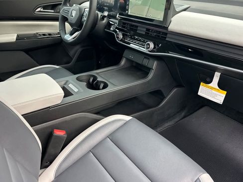 New 2026 Honda Prologue Touring image 17