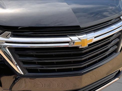 Used 2024 Chevrolet Equinox LT FWD image 29