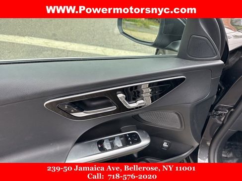 Used 2022 Mercedes-Benz C 300 4MATIC Sedan w/ Pinnacle Trim Package image 27