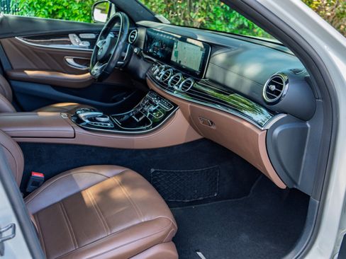 Used 2018 Mercedes-Benz E 63 AMG S image 41