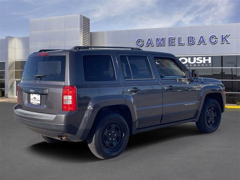 Used 2015 Jeep Patriot Sport image 6