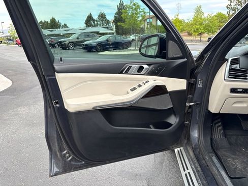 Used 2019 BMW X5 xDrive40i w/ Executive Package AWD/4WD image 9